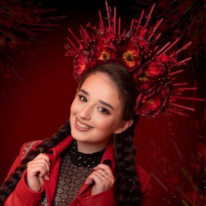 LUSHCHINSKA 的头像