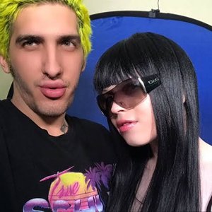 Ayesha Erotica & Petey Plastic 的头像