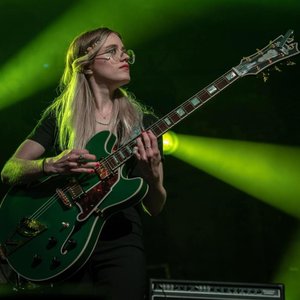 Raina Mullen 的头像