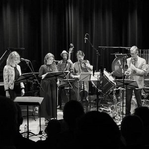 Kaja Draksler Octet のアバター