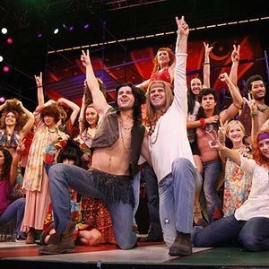 “Hair (La Era de Acuario)”的封面