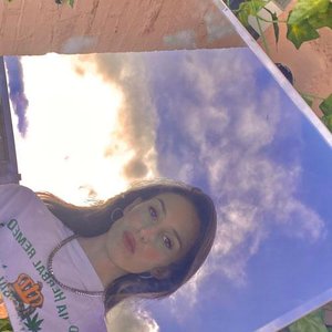 Avatar for Caroline Loveglow