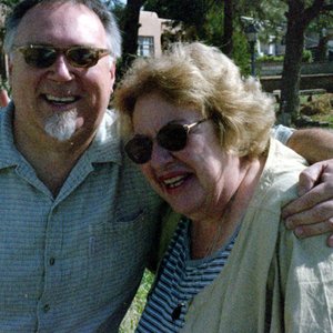 Dottie Grossman / Michael Vlatkovich 的头像