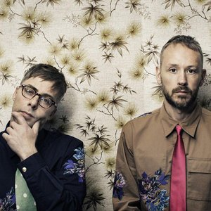 Basement Jaxx (Feat. Slarta John) 的头像