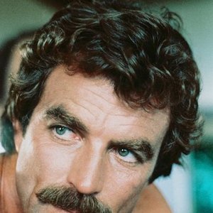 “Tom Selleck”的封面