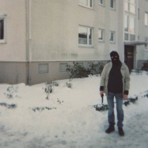 Cover Mantar – The Bomb