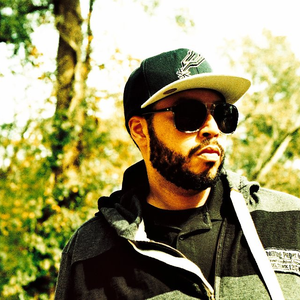 Sean Born photo provided by Last.fm