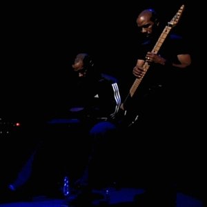 The Electronic Jazz Ensemble 的头像