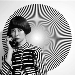 ともさかりえ photo provided by Last.fm