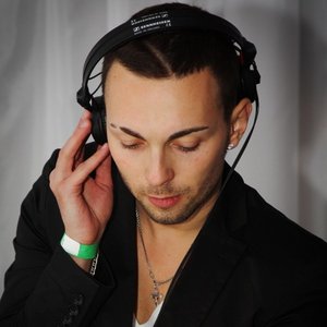 Avatar for DJ Favorite