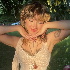 YourFriendM00N 的头像