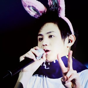 'B2ST (YoSeob)' için resim