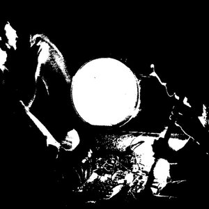 “Sun Circle”的封面