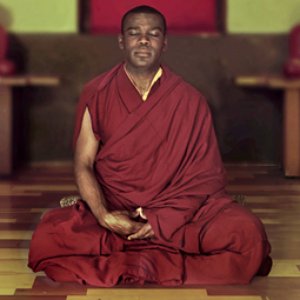 Venerable Phuntsok için avatar