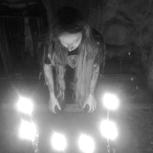 Tomhet photo provided by Last.fm