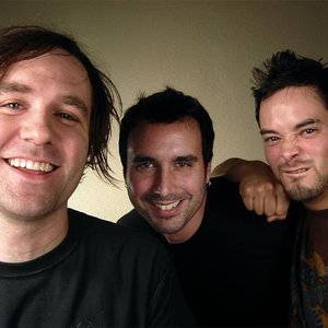 Let Go photo provided by Last.fm