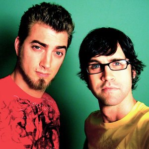 “Rhett&Link”的封面