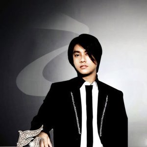 Avatar for Ken Zhu (朱孝天)
