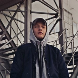 Лёша Стелит 的头像