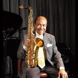 ベニー・ゴルソン 的头像