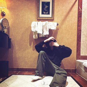 Avatar for overtonight throwaways