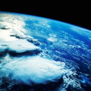 Songs of a Distant Earth