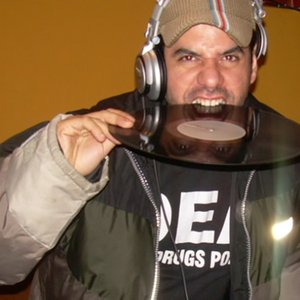 Dj Tavo 的头像
