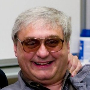 Hon. Alex Kozinski 的头像