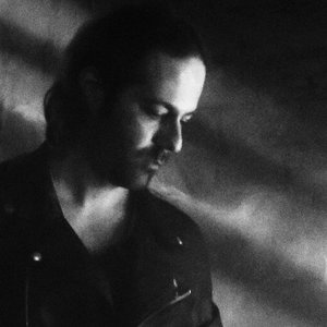 Electrons in Slow Motion için avatar