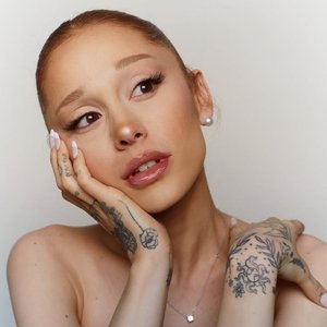 Ariana Grande 的头像