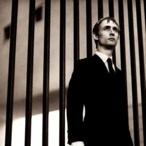 Neil Hannon photo provided by Last.fm