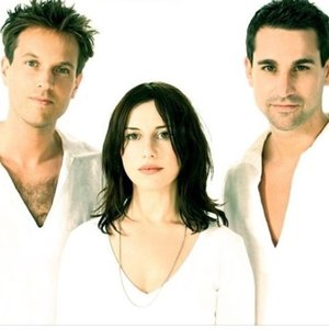 Blank & Jones with Bobo 的头像