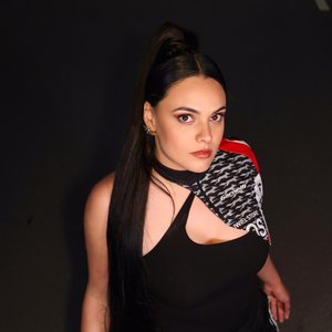 Maya Shanti 的头像