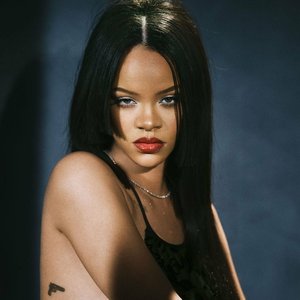 Rihanna 的头像