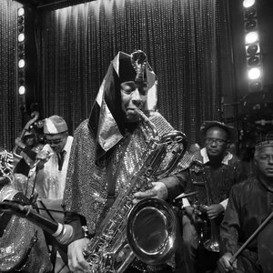 Sun Ra and his Astro-Intergalactic Infinity Arkestra 的头像