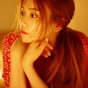 이진아 的头像