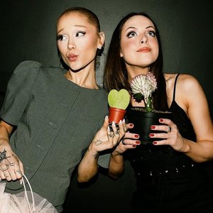 Avatar for Ariana Grande, Liz Gillies