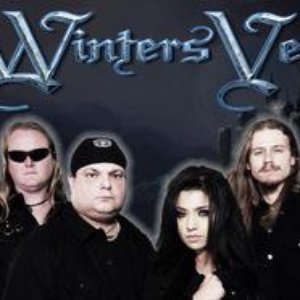 “Winters Veil”的封面