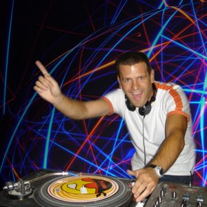 jota dj 的头像