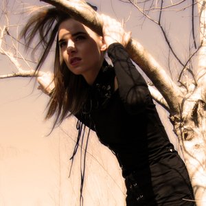 Autumn's Grey Solace için avatar