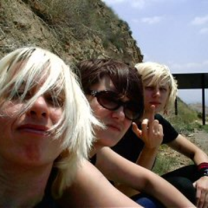 Davies vs. Dresch photo provided by Last.fm