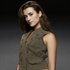 Cote de Pablo 的头像
