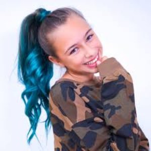 Elaia 的头像