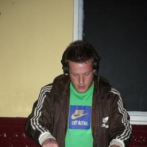 DJ Undecided 的头像