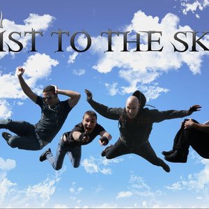 “Fist to the Sky”的封面