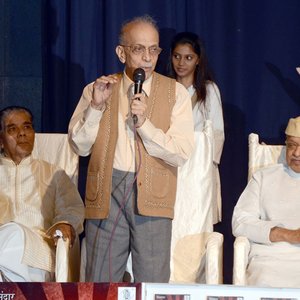 Yashwant Deo 的头像