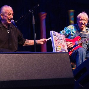 Elvin Bishop & Charlie Musselwhite 的头像
