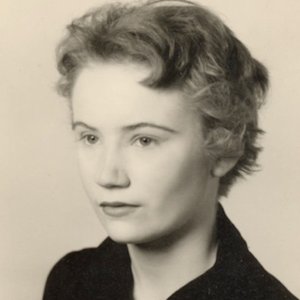 Maryanne Amacher 的头像