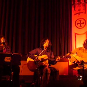 Nick Castro & The Young Elders 的头像