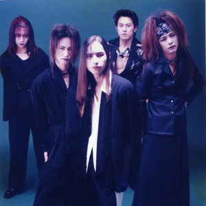 Blüe photo provided by Last.fm